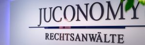 Firmenschild der Juconomy Rechtsanwälte